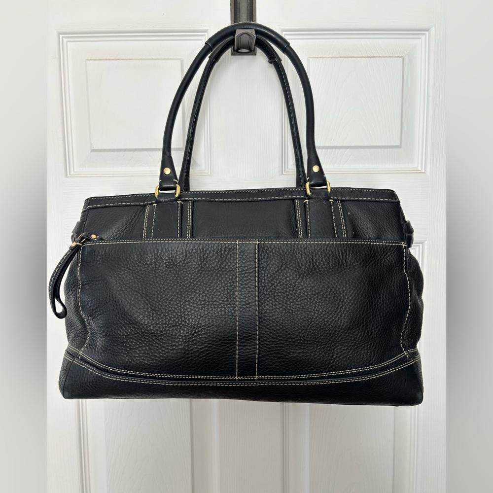 COACH - 10531 Hamptons Black pebble W/brass hardware, shoulder, satchel Bag. - Picture 2 of 8